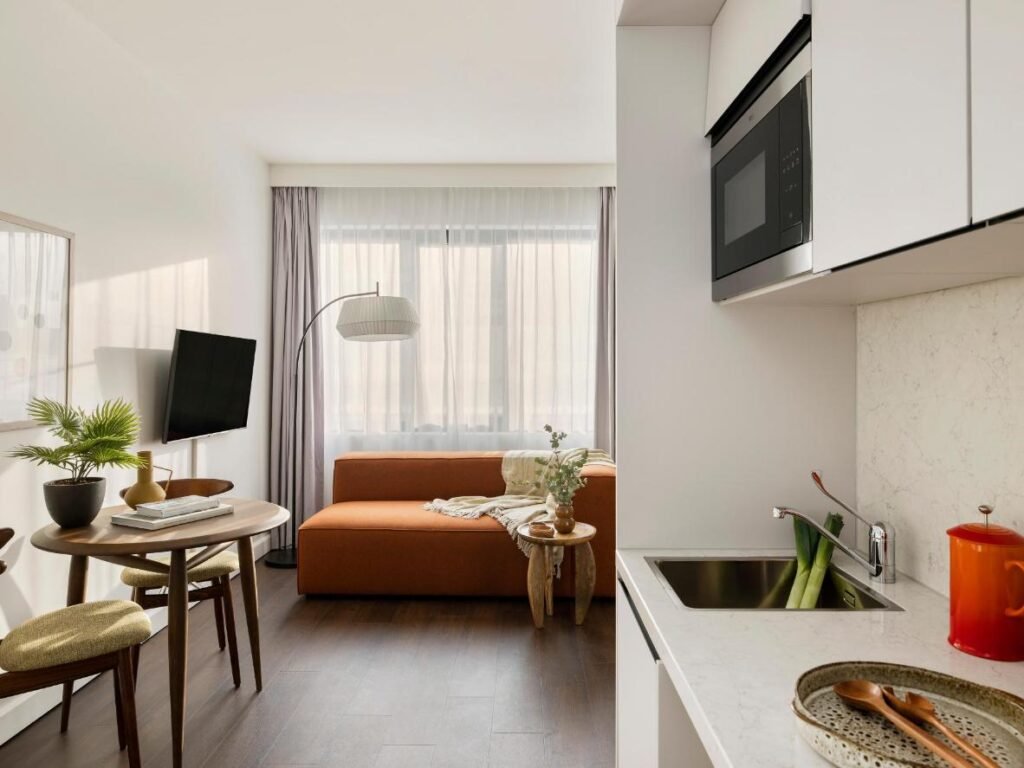 6 luxury long stays in Europe by Booking.com 23 156200402