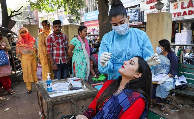 COVID: Former AIIMS Director Warns of New Omicron Variant in India, Says Things are Different Now : 13 in 1