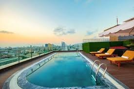 Kiwi.com : Connecting people and Places 12 hotels 2