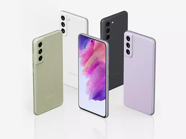 Best Samsung Smartphones 2022. 15 Samsung Galaxy S21 FE 5G