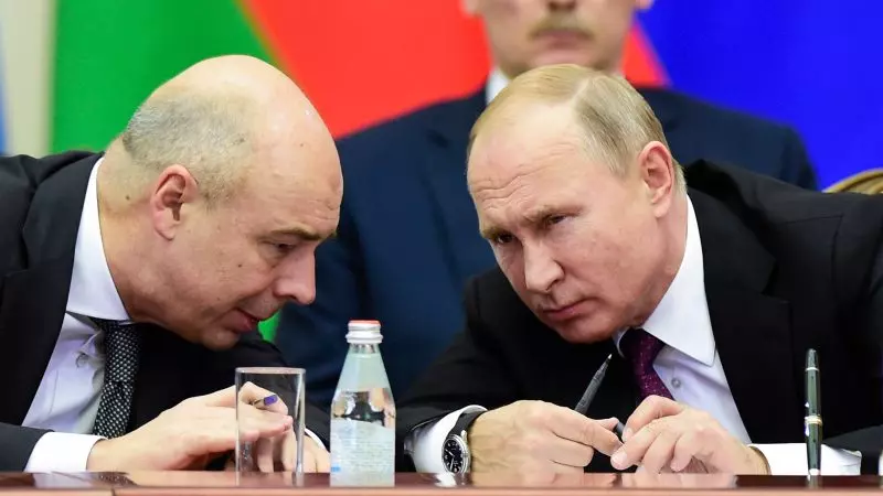 Putin journeys to Belarus 11 Discussions