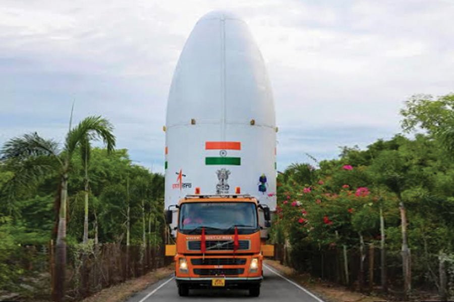 Chandrayaan-3: India's Moon lander Vikram aims for historic lunar south pole landing : 12 1689321476 isro