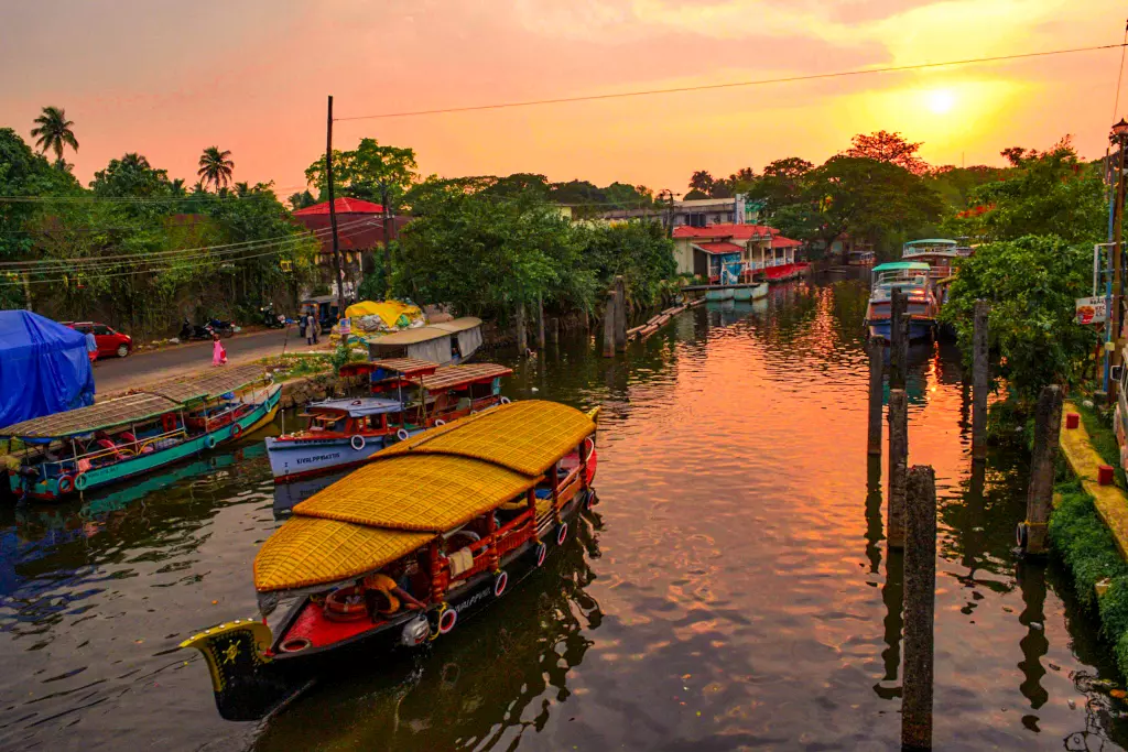 Independence Day 2023 long weekend trip ideas: 6 places perfect for a getaway. 11 alleppey
